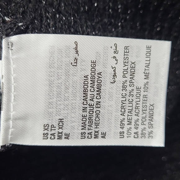 INC International Concepts Black V-Neck Sweater. Size XS - Picture 6 of 7